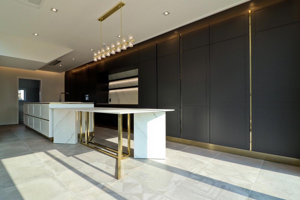 Cabinet Refacing in Rocklin: Is It the Best Upgrade for Your Kitchen?