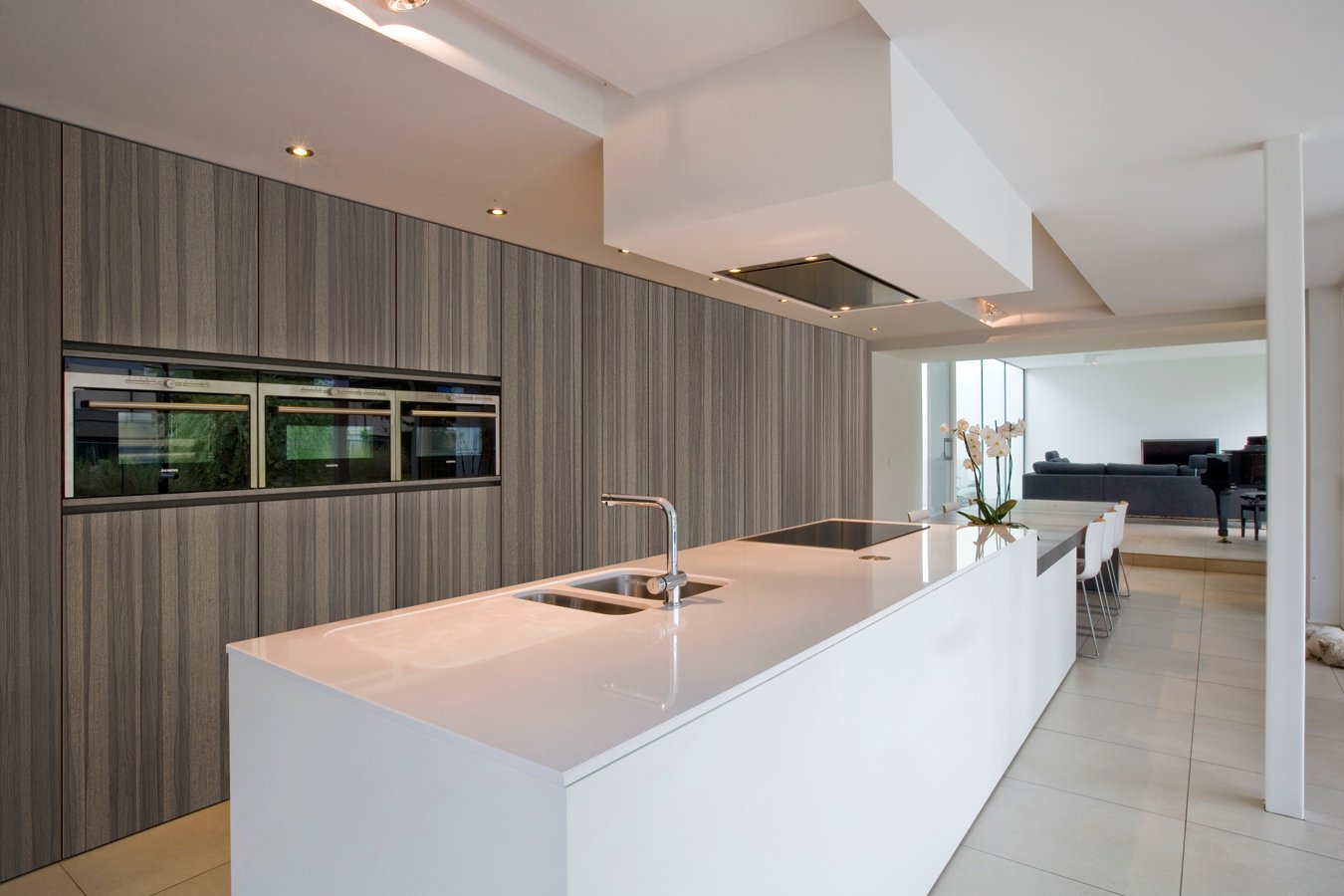 Shinnoki Kitchen Cabinets: Why Homeowners Love Their Natural Wood Look
