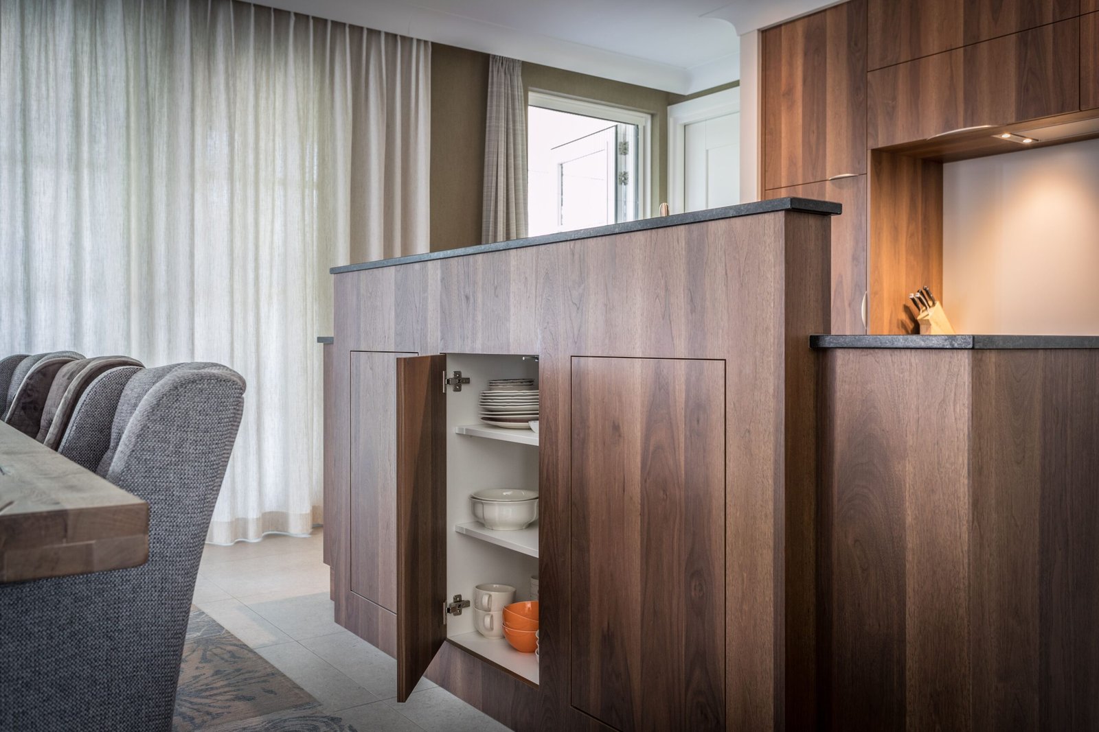 Shinnoki Kitchen Cabinets